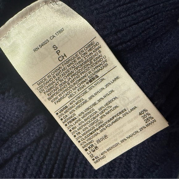 Banana Republic sweater - Picture 4 of 4